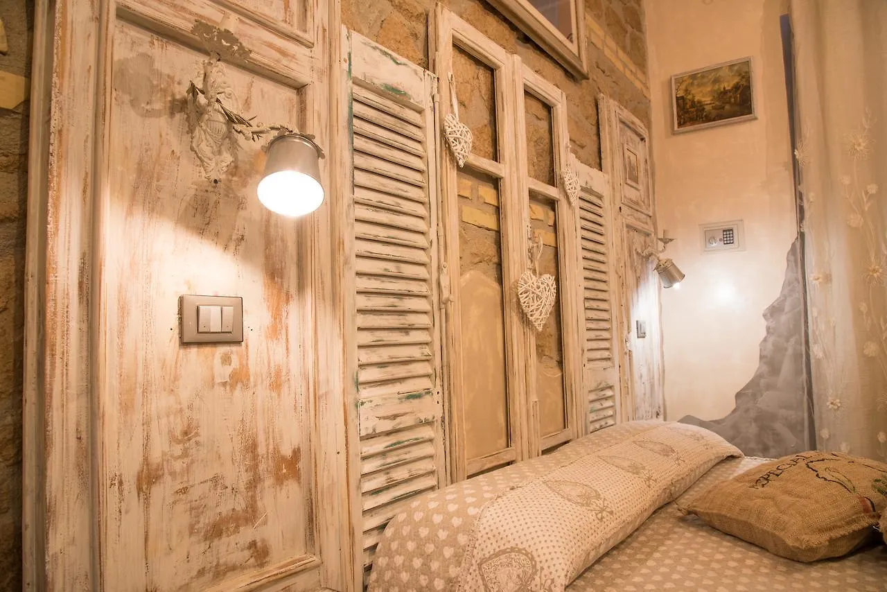 Mancini Shabby House Hotel Rome Italy